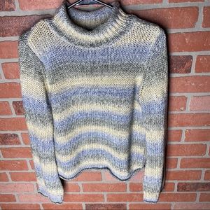 H&M knitted sweater size: M